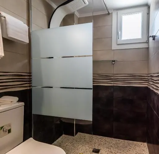 Island Dreams Adamantas (Milos)